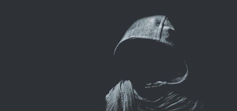 ¿Qué leer? La capa, de Robert Bloch