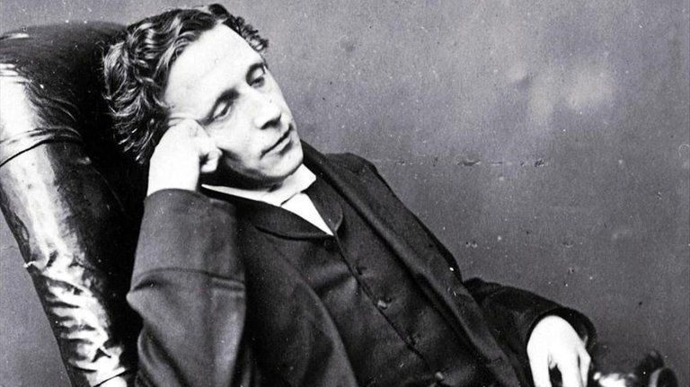 Lewis Carroll: 10 datos que posiblemente no conocías sobre el escritor