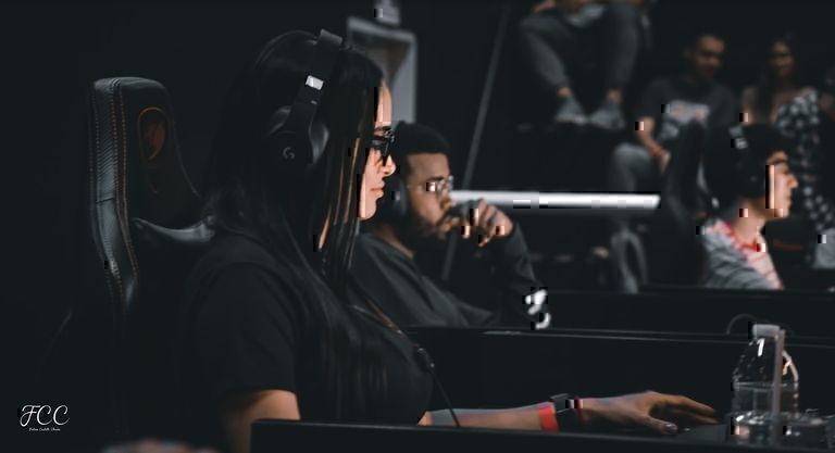 Las mujeres se abren camino en la industria de los videojuegos