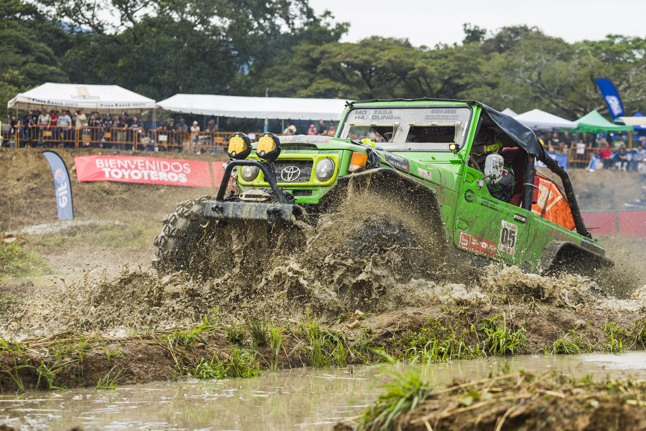 Este domingo en Muelle de San Carlos Listos los mejores vehículos del país para el Desafío 4x4 Al Límite