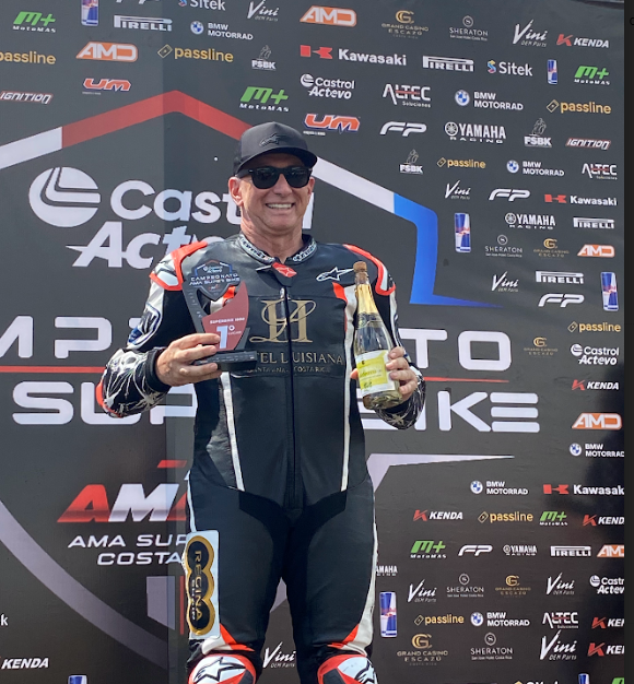 Iván Sala triunfa en la segunda fecha del Campeonato AMA Super Bikes en Parque Viva