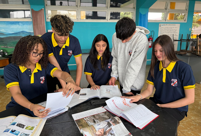 Un legado de 131 años que ha trascendido del pupitre a la vida de miles