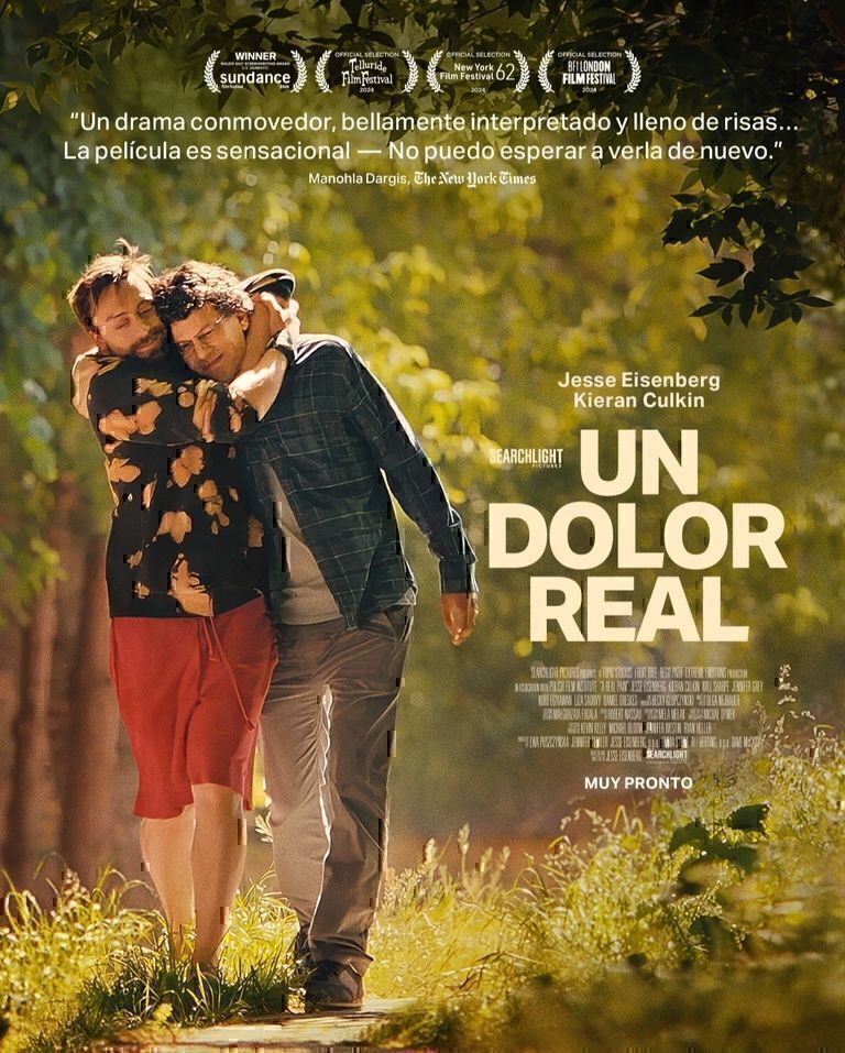 HOY ESTRENA EN CINES UN DOLOR REAL,  LA NUEVA PELÍCULA DE SEARCHLIGHT PICTURES NOMINADA A DOS PREMIO OSCAR®