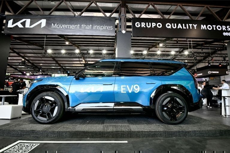 KIA en Expomóvil 2025: Pickup Tasman hace su esperado debut junto a su gama de eléctricos, con el SUV más premiado del mundo