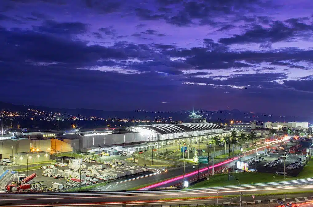 Aeropuerto Juan Santamaría inaugura la temporada de vuelos estacionales con tres rutas internacionales clave
