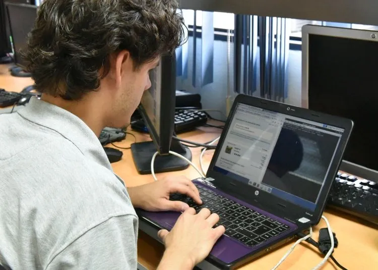 DOJO CODING LANZA TOMATÓMETRO, PLATAFORMA  DIGITAL PARA QUE COSTARRICENSES EXPRESEN SU  OPINIÓN SOBRE CANDIDATOS PRESIDENCIALES