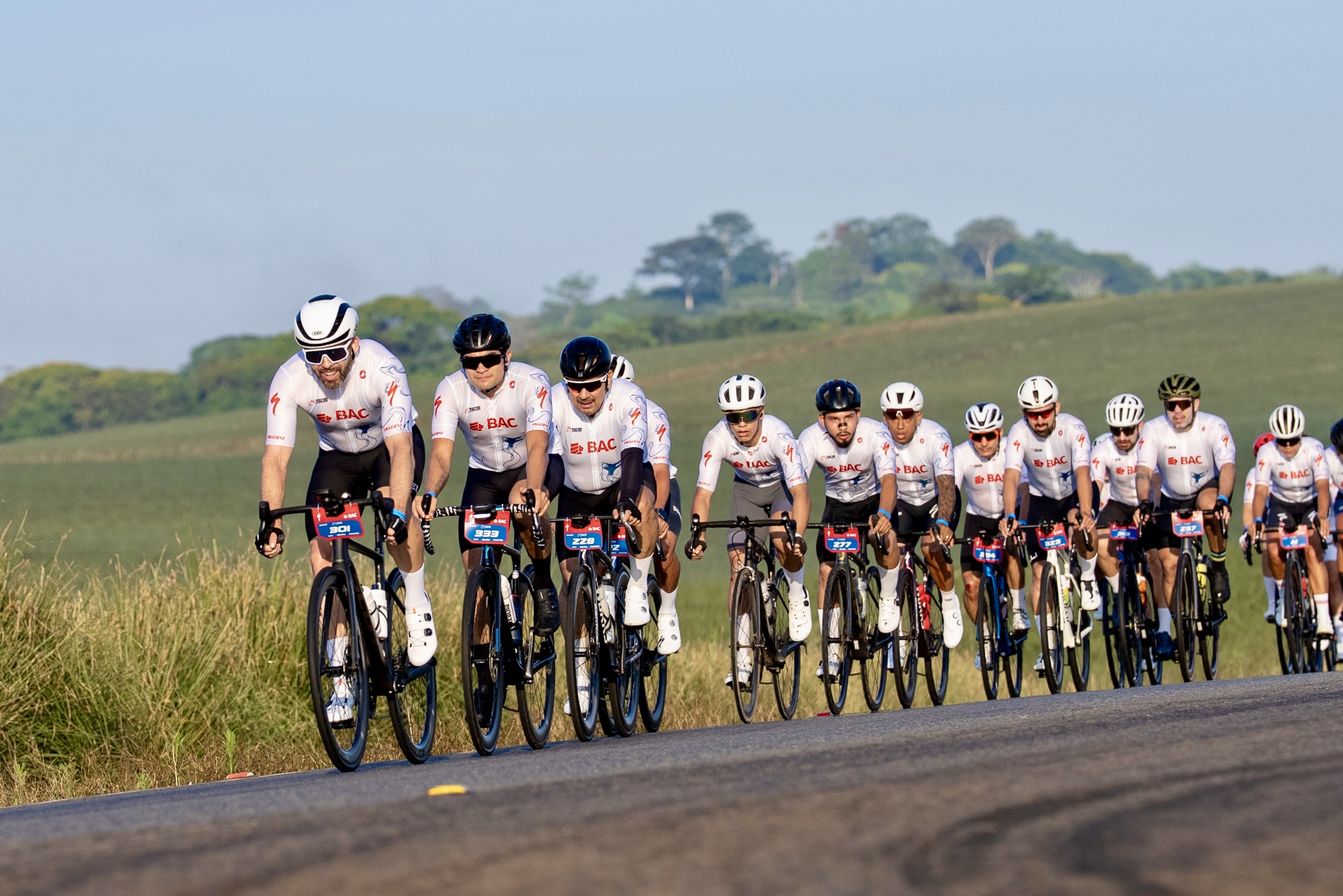 Paola Chacón y Pablo Mudarra nuevos monarcas del Gran Fondo Zona Sur