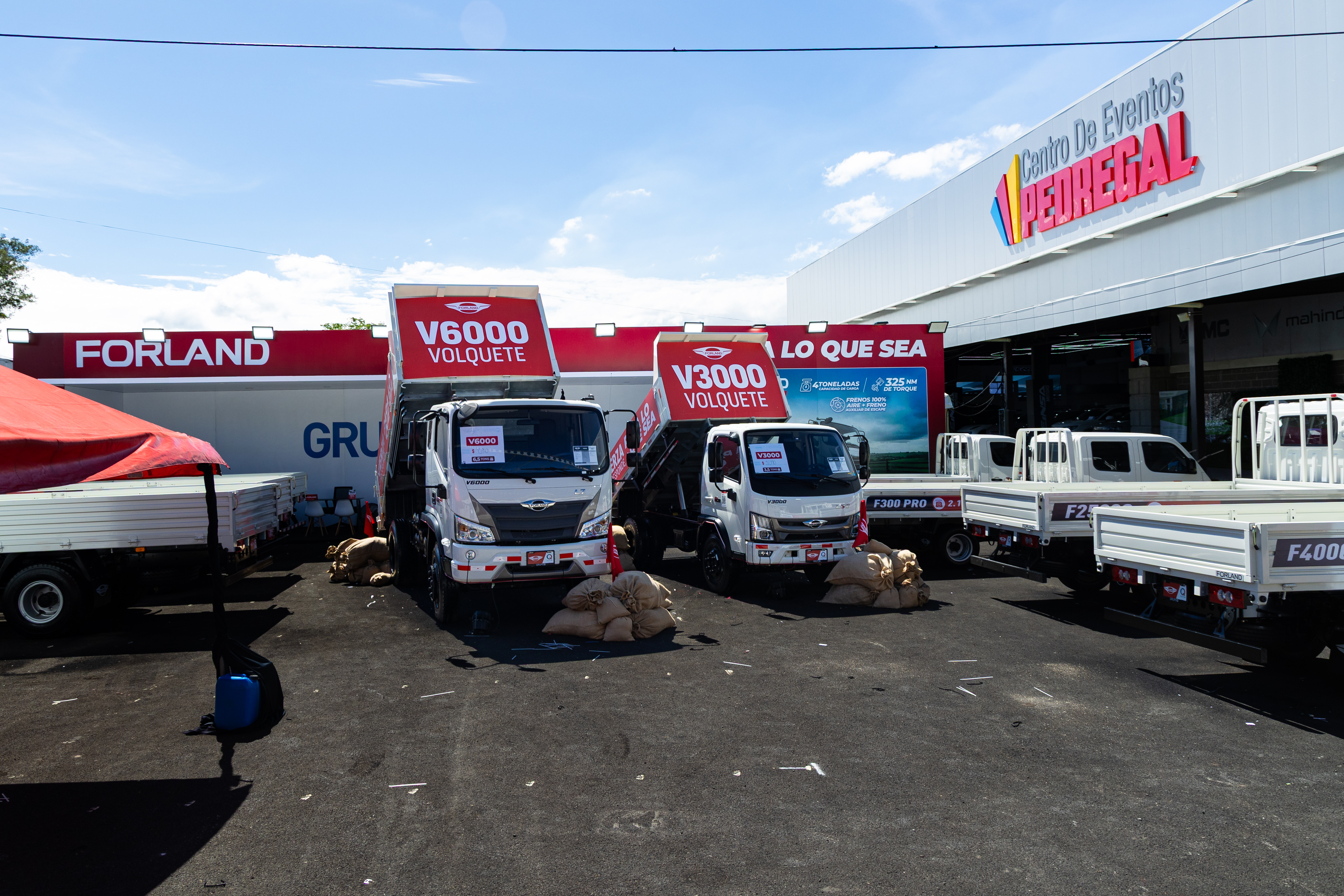 Forland exhibe en Expomóvil 9 camiones listos ¡para lo que sea! y preparados para atender las necesidades de transporte de distintos sectores productivos