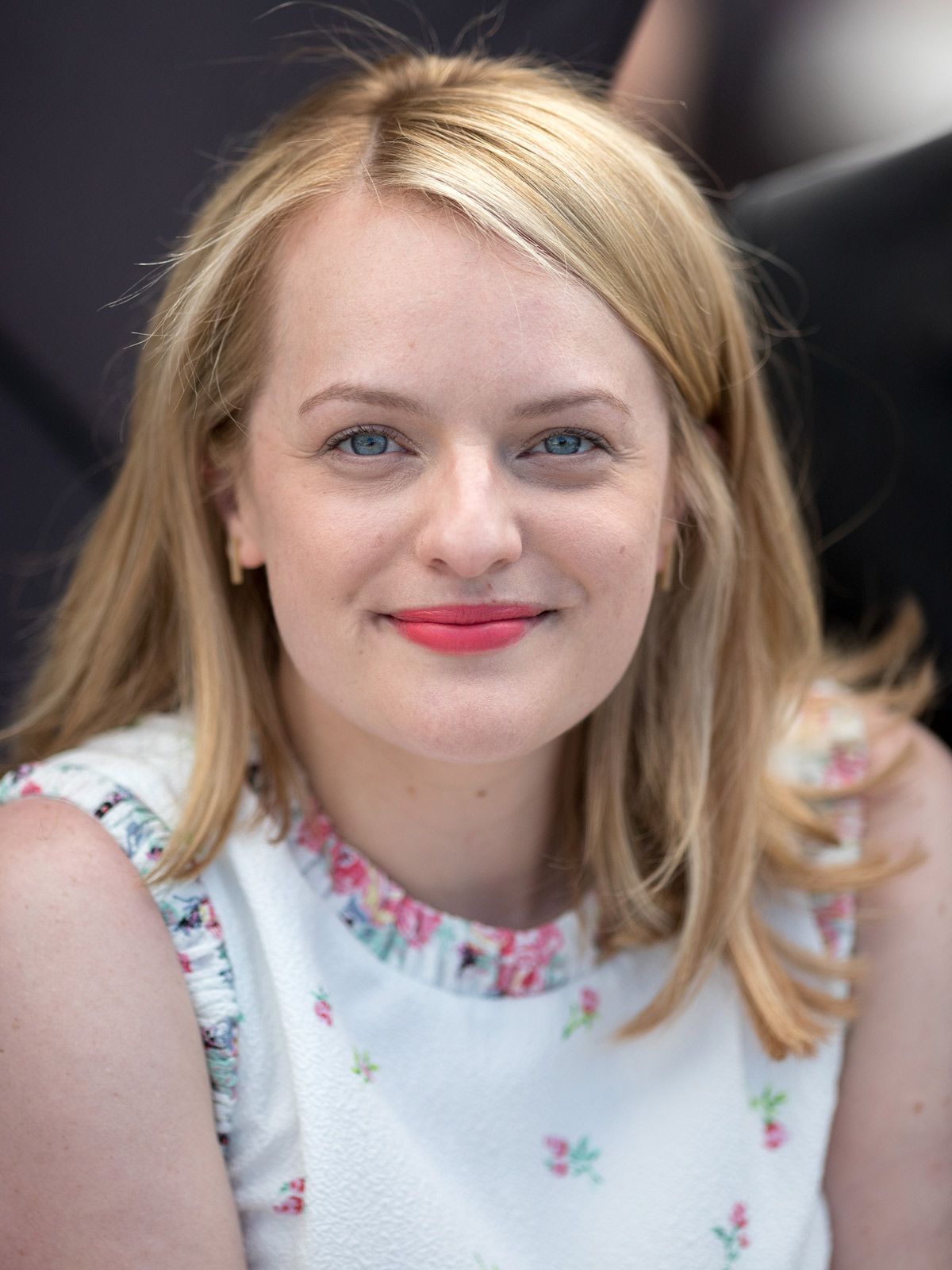 Elisabeth Moss se une a Blumhouse