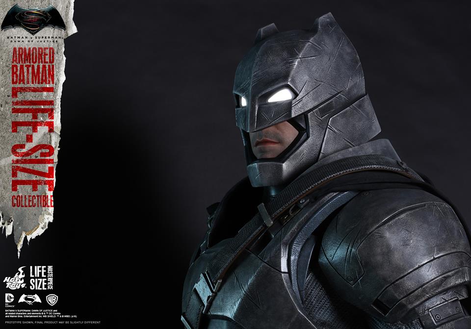 [Hot Toys] Armored Batman Life Size