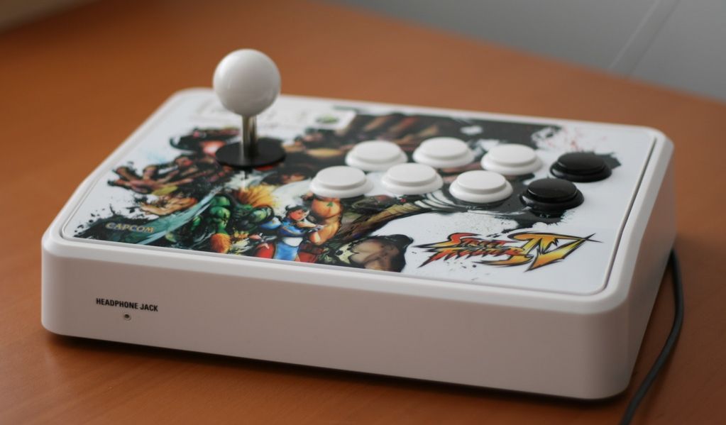 Ultra Street Fighter IV para PS4 tendrá retro compatibilidad con los mandos de PS3