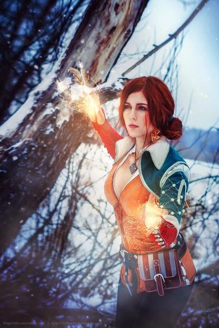 Échale un vistazo a este asombroso cosplay de Triss, de The Witcher