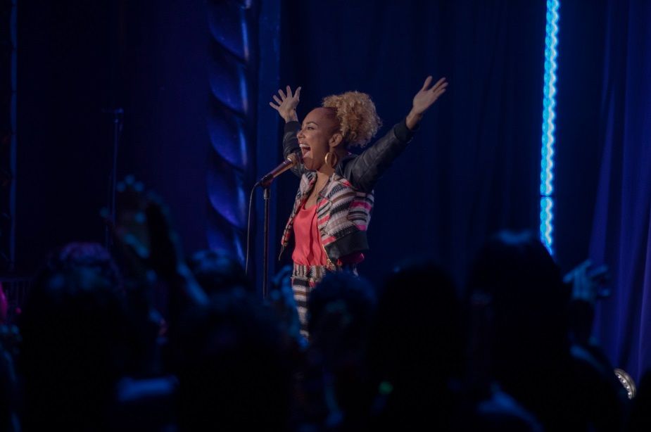 AMANDA SEALES: I BE KNOWIN’, EL PRIMER ESPECIAL DE STAND-UP DE LA COMEDIANTE, ESTRENA EL 15 DE FEBRERO POR HBO