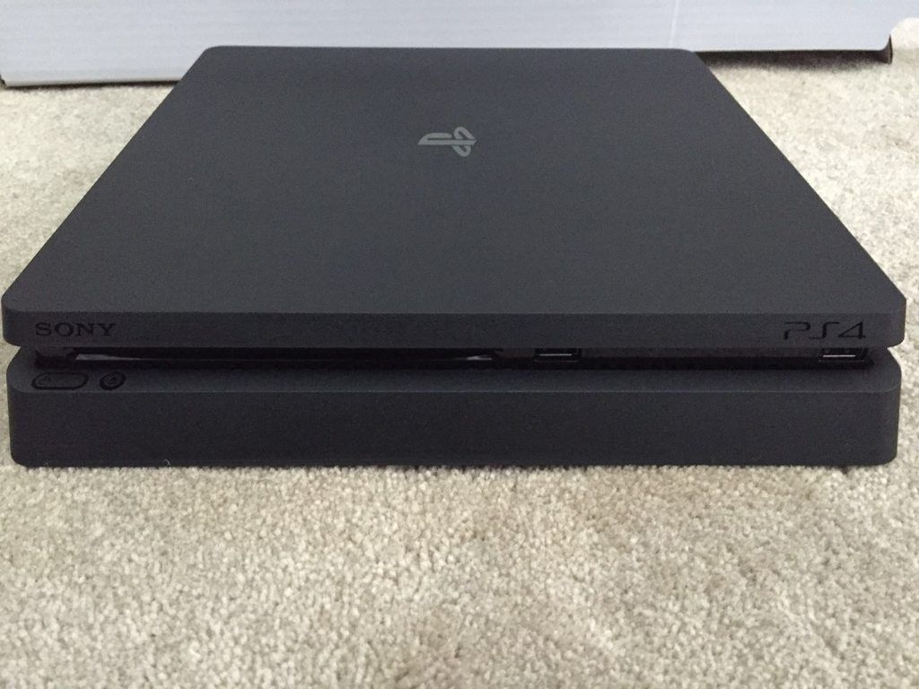 Vean este vídeo del PlayStation 4 Slim en funcionamiento