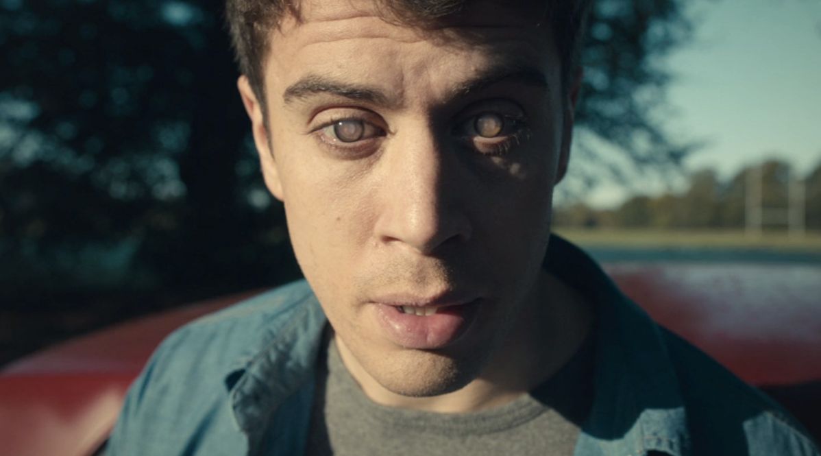 Netflix utiliza los famosos lentes de contacto para promocionar Black Mirror