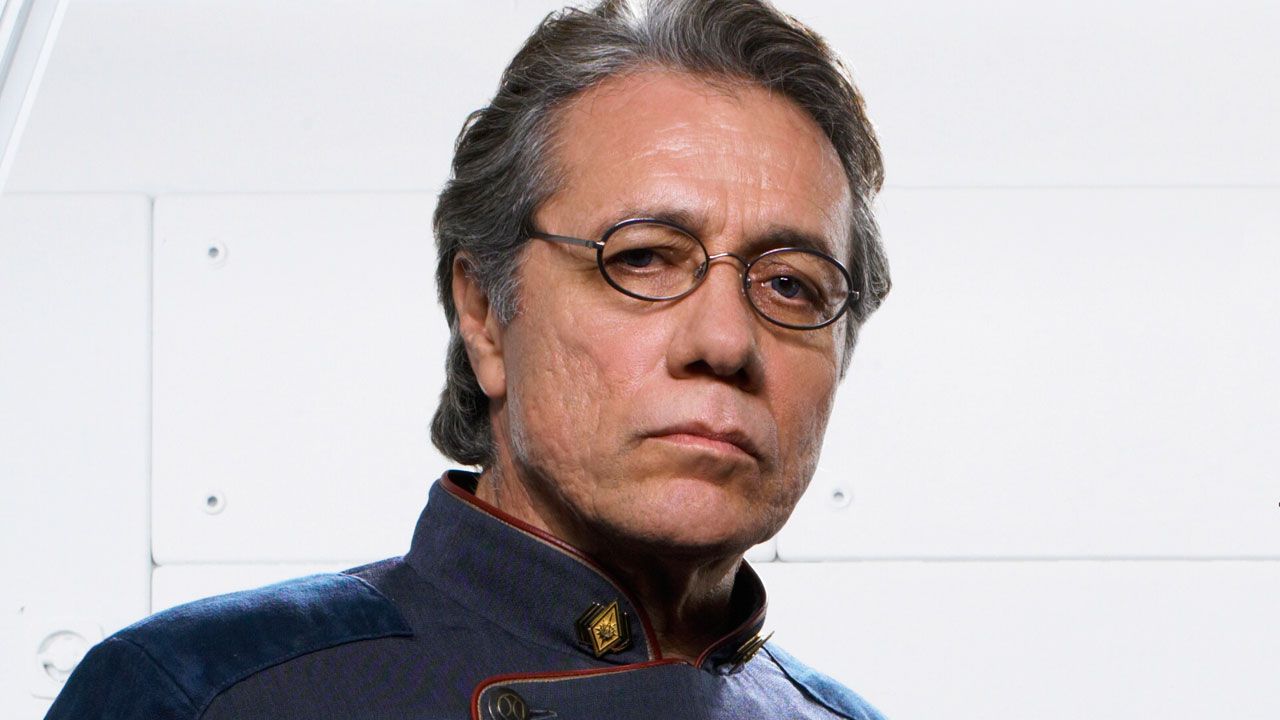 Edward James Olmos se une al reparto de The Predator