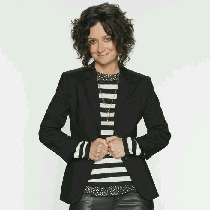 Sara Gilbert llega para la tercera temporada de ATYPICAL