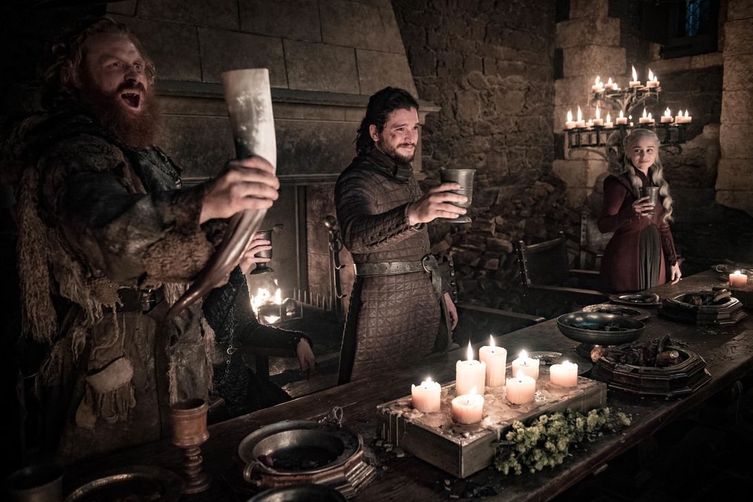 Un vaso de café aparece accidentalmente en el episodio 4 de Game Of Thrones