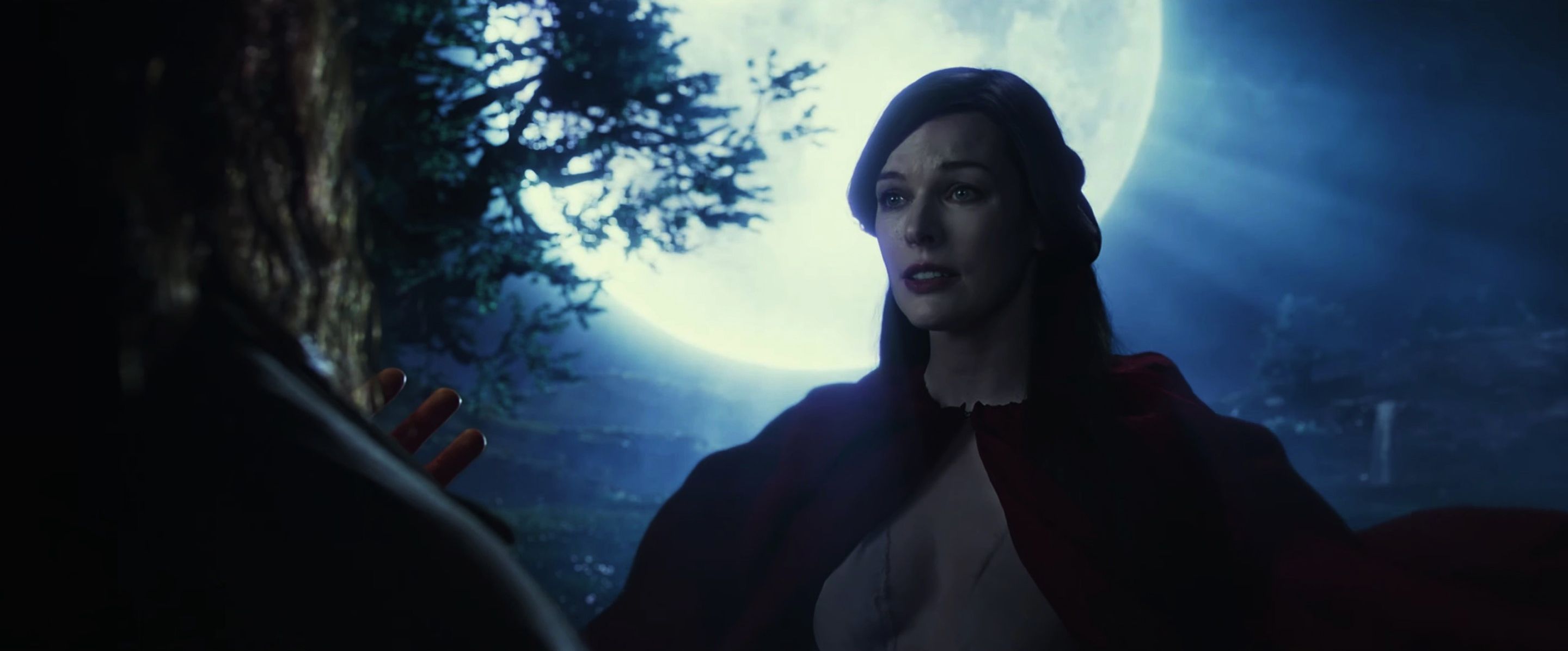 Milla Jovovich responde a las críticas de Hellboy