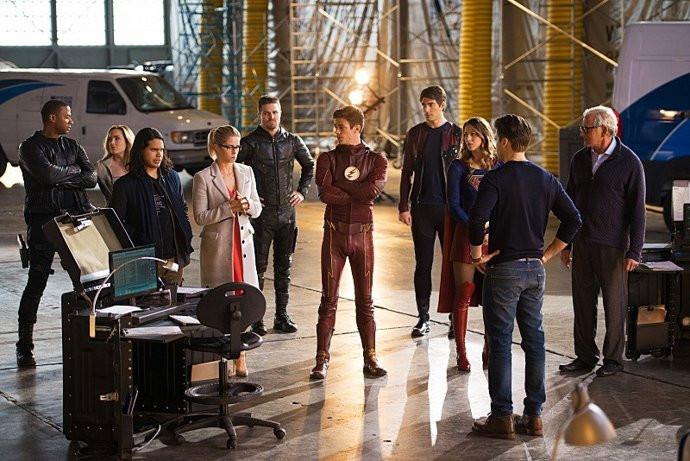 El mensaje de Flash se verá en uno de los episodios cross-over de The CW