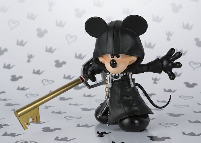 Se presenta la nueva figura de Rey Mickey de Kingdom Hearts