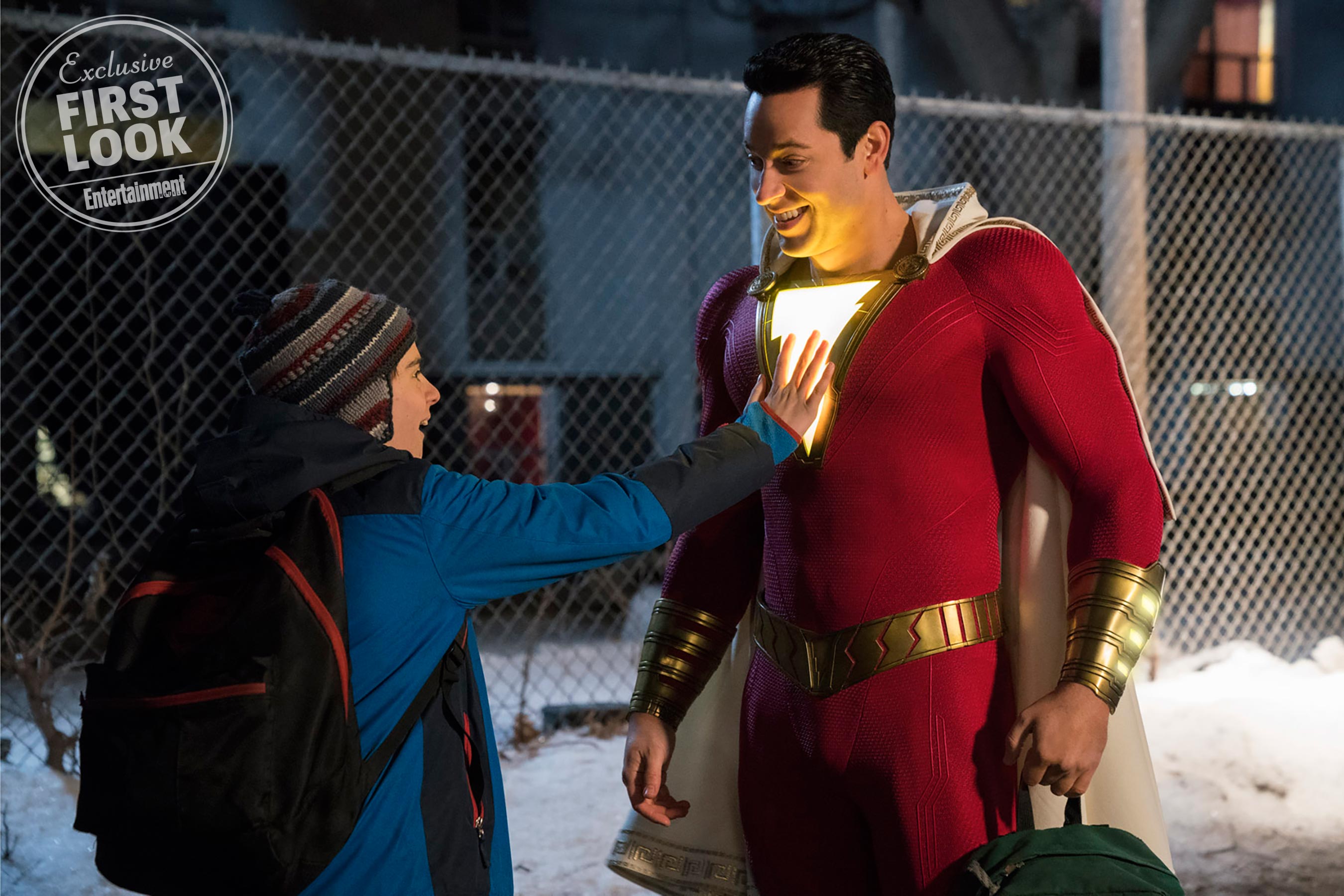 «Shazam!» en la portada del ejemplar de la ComicCon de EW