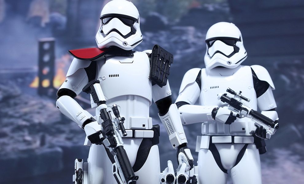 Stormtrooper Officer and Stormtrooper [Hot Toys]
