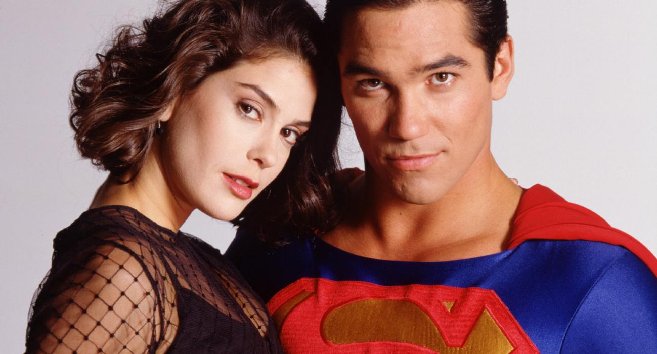 Teri Hatcher, de Lois & Clark, se une al reparto de Supergirl para su segunda temporada