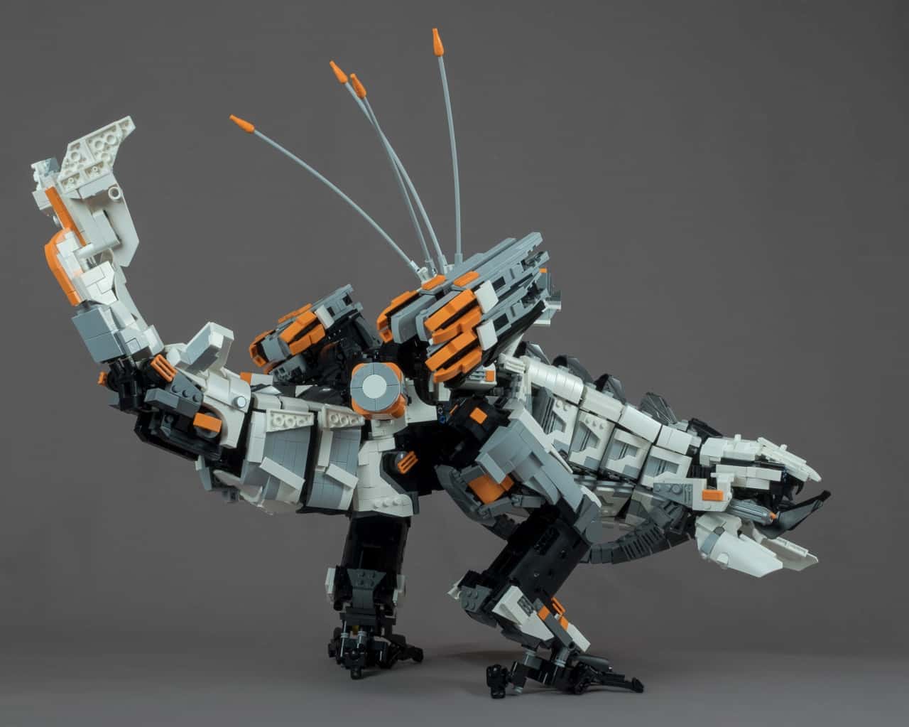 Mira este impresionante Thunderjaw de Horizon Zero Dawn realizado con puros LEGO